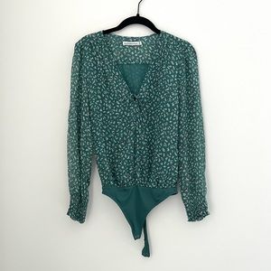 Abercrombie green floral bodysuit blouse XS